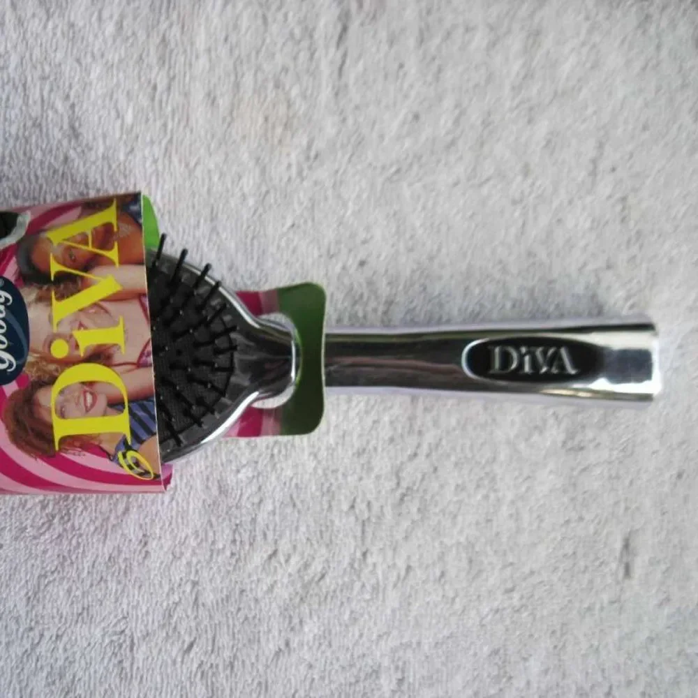 Goody Diva Cushion Hair Brush 1999 Reflective Silver Mirror Plastic Handle Back